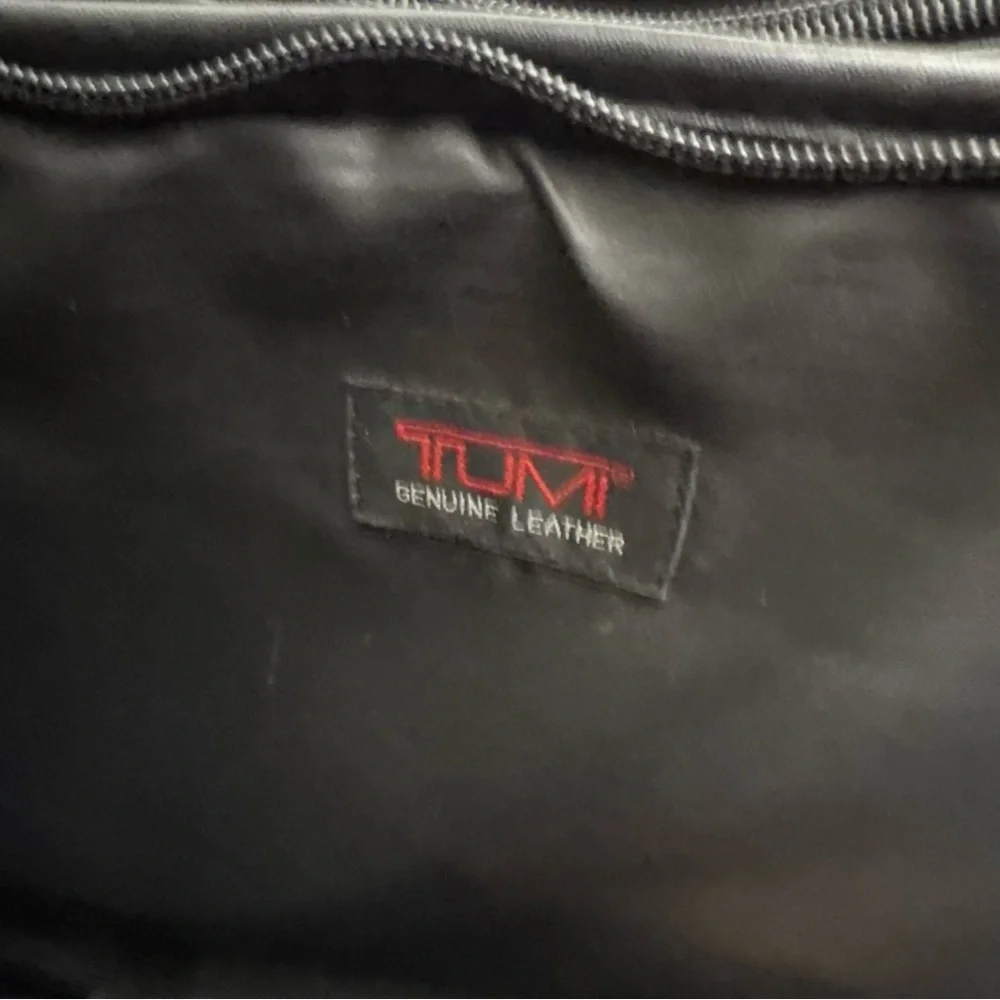 TUMI Alpha Black Leather 17” Messenger‎ Laptop Expandable Briefcase Bag Monogram